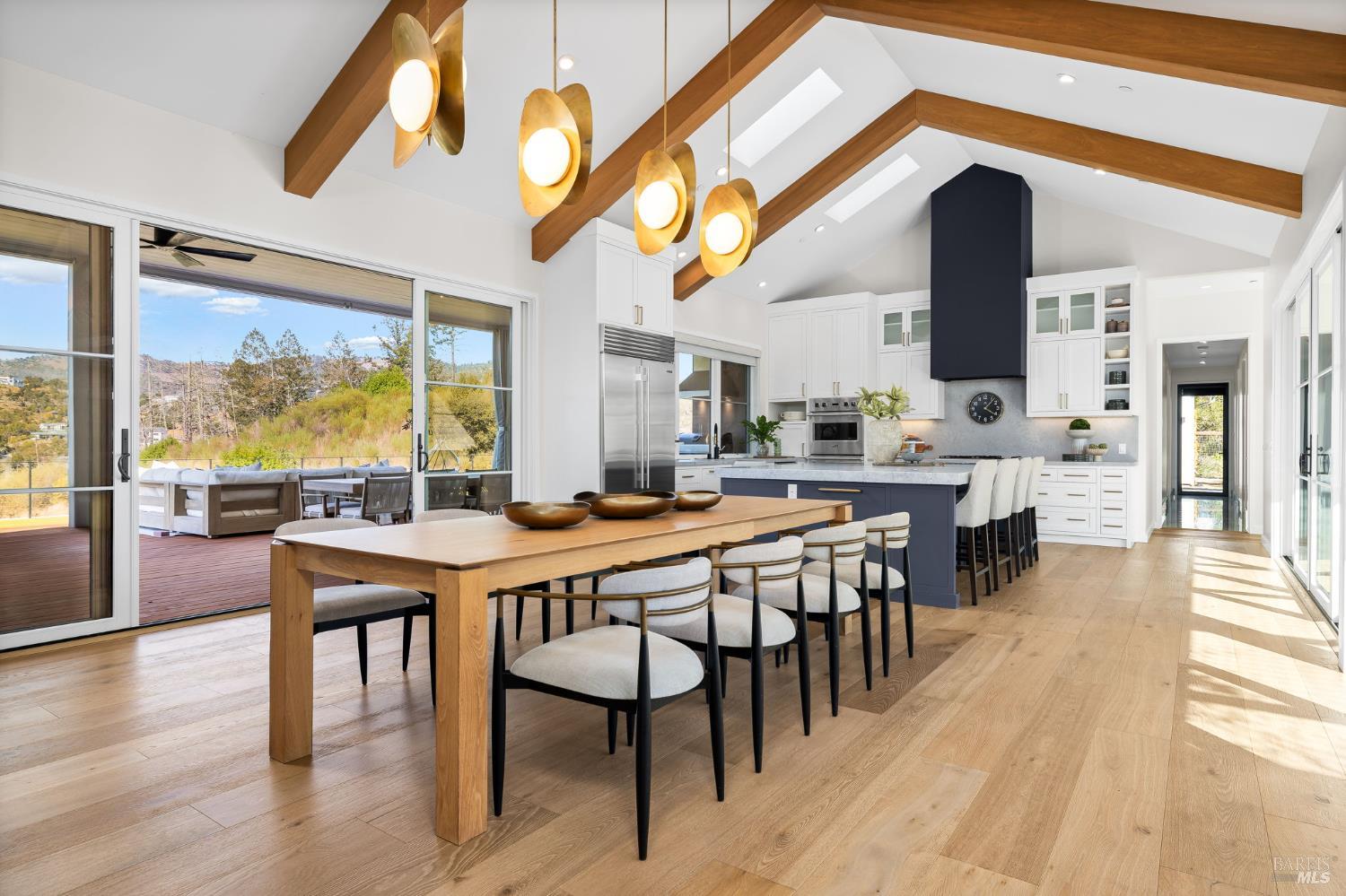 Detail Gallery Image 10 of 98 For 987 Mark West Springs Rd, Santa Rosa,  CA 95404 - 4 Beds | 4/4 Baths