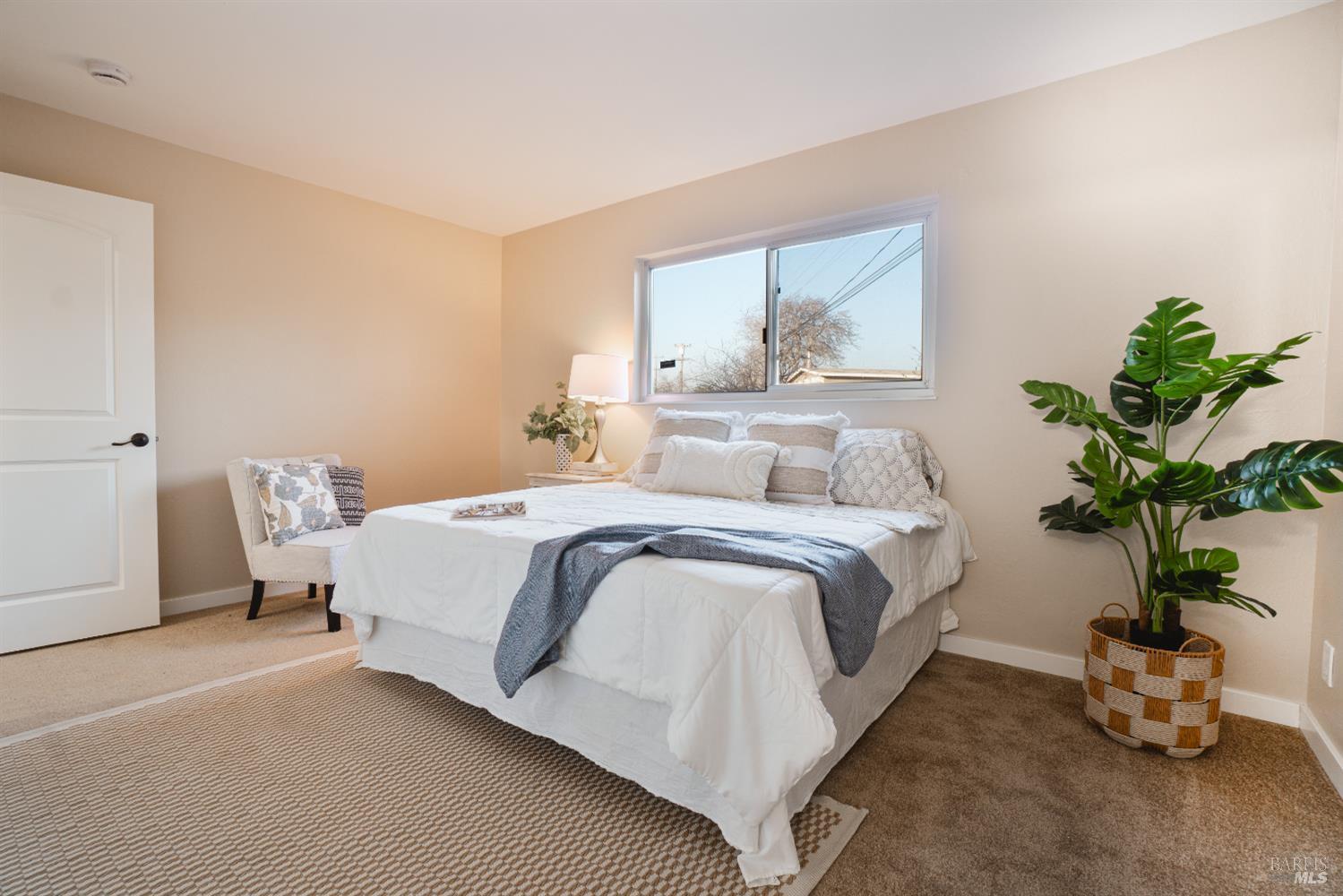 Detail Gallery Image 17 of 30 For 2034 Cambridge Dr, Fairfield,  CA 94533 - 3 Beds | 2 Baths