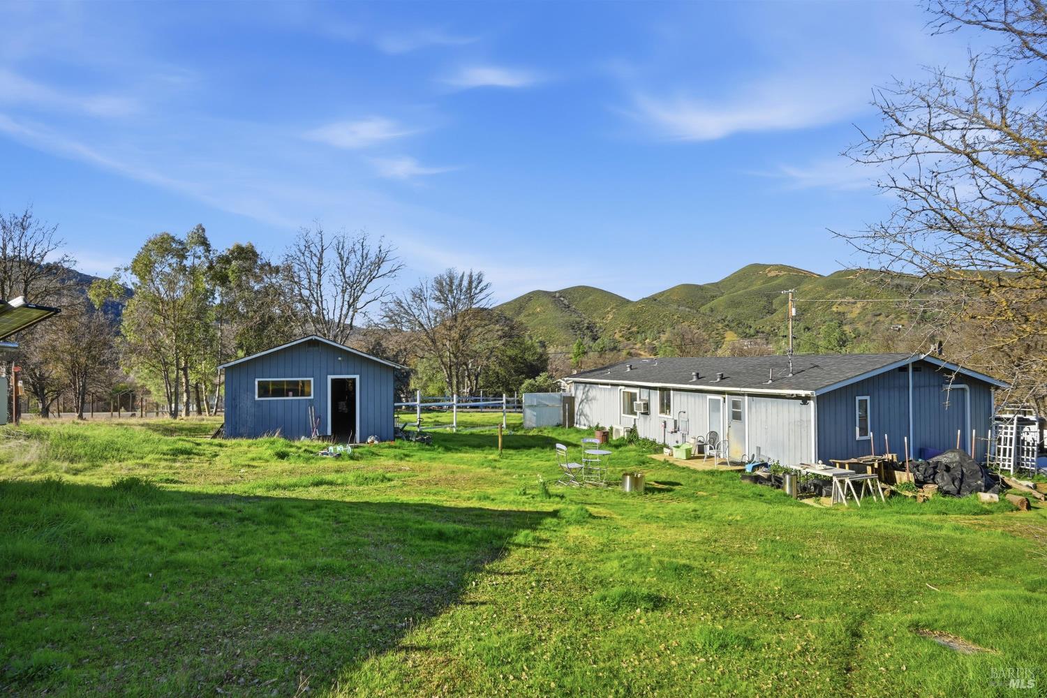 Detail Gallery Image 11 of 19 For 16553 Comanche Trl, Clearlake Oaks,  CA 95423 - 3 Beds | 2 Baths