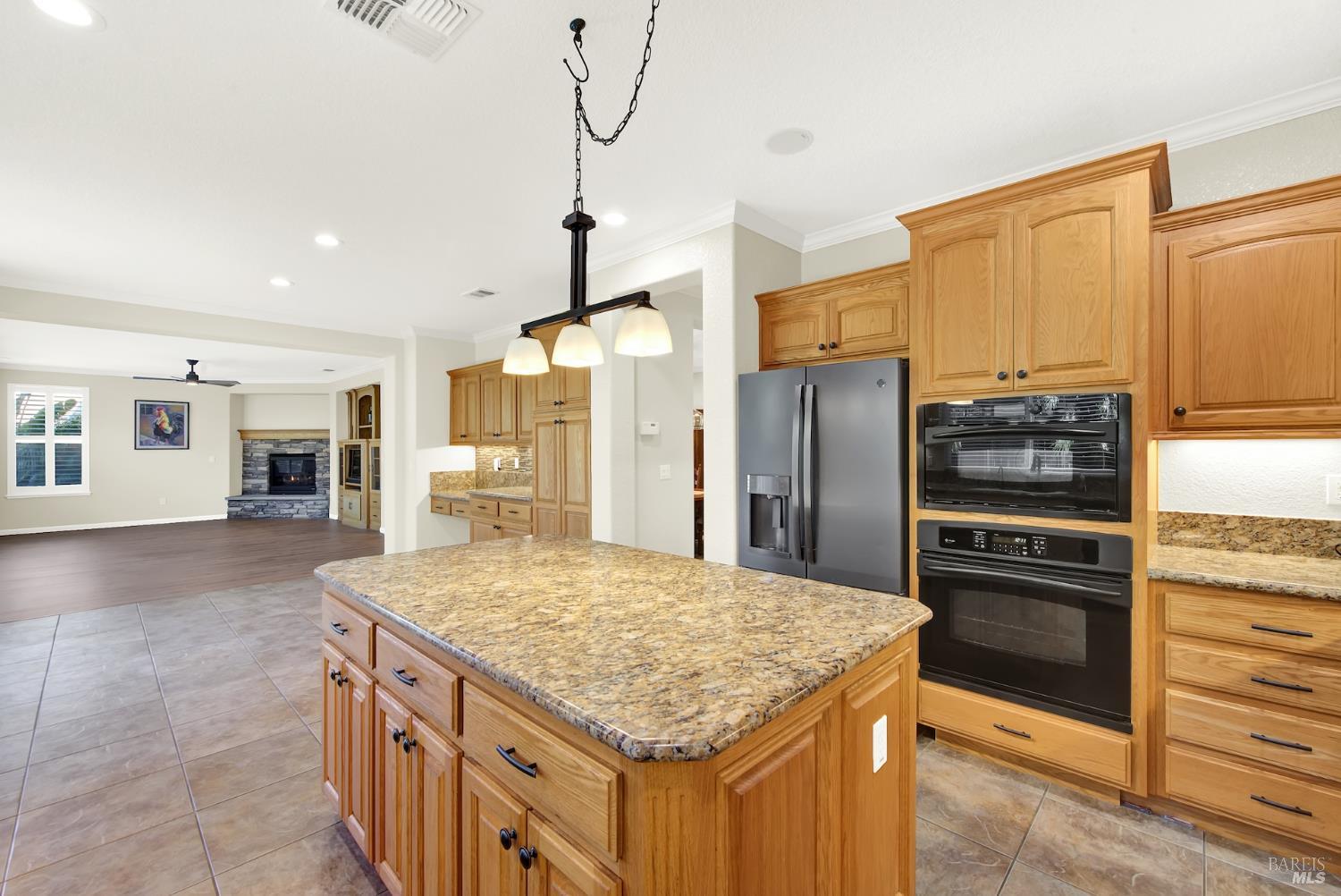 Detail Gallery Image 34 of 75 For 507 Topeka Ln, Vacaville,  CA 95687 - 5 Beds | 4 Baths