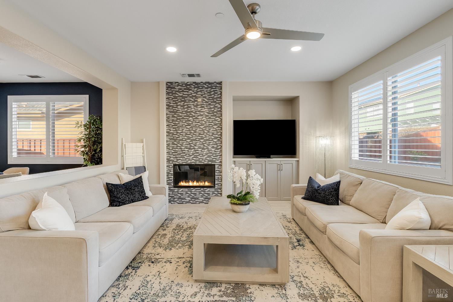 Detail Gallery Image 12 of 65 For 23 Castellina Cir, American Canyon,  CA 94503 - 4 Beds | 3 Baths