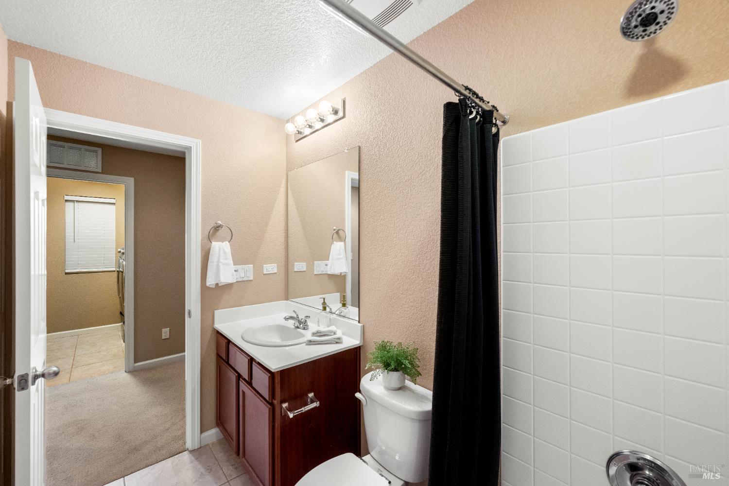 Detail Gallery Image 41 of 51 For 5300 Finkas Ln, Fairfield,  CA 94533 - 3 Beds | 2/1 Baths