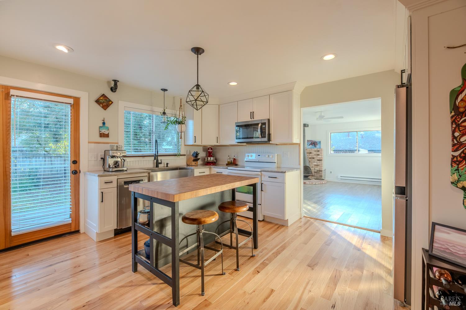 Detail Gallery Image 9 of 28 For 3532 Chanate Rd, Santa Rosa,  CA 95404 - 2 Beds | 1 Baths