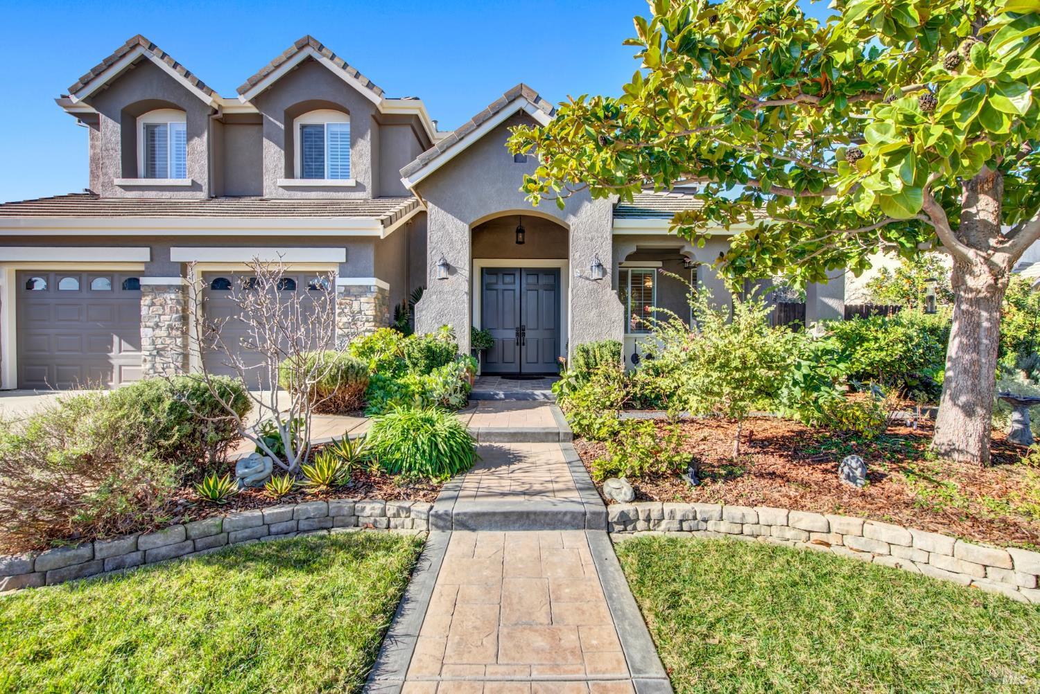 Detail Gallery Image 8 of 75 For 507 Topeka Ln, Vacaville,  CA 95687 - 5 Beds | 4 Baths