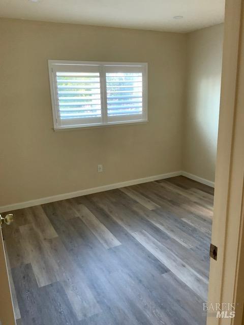 Detail Gallery Image 10 of 32 For 1411 Klamath Dr, Suisun City,  CA 94585 - 3 Beds | 2/1 Baths