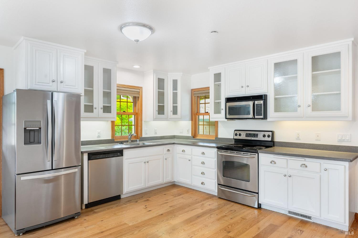 Detail Gallery Image 36 of 50 For 105 Serres Dr, Sonoma,  CA 95476 - 5 Beds | 3/1 Baths