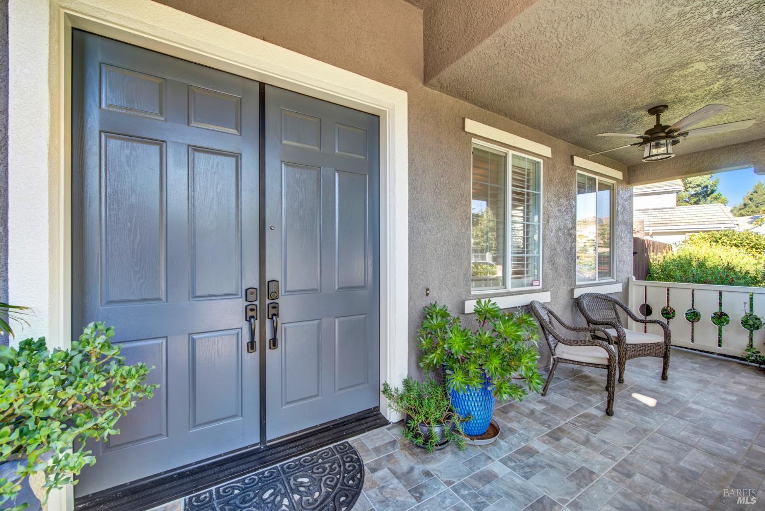 Detail Gallery Image 12 of 75 For 507 Topeka Ln, Vacaville,  CA 95687 - 5 Beds | 4 Baths