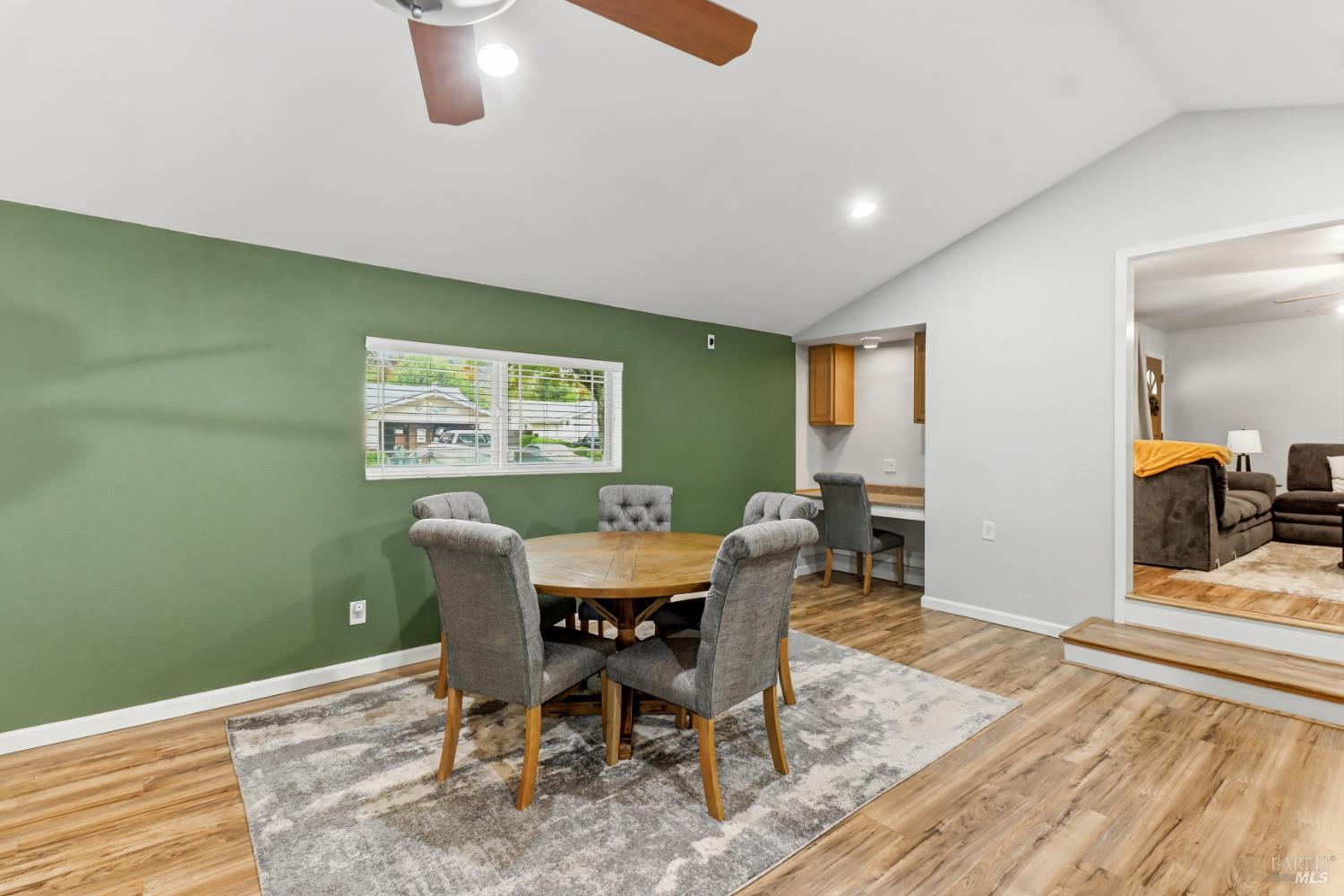 Detail Gallery Image 21 of 61 For 225 E Chestnut St, Dixon,  CA 95620 - 4 Beds | 3 Baths