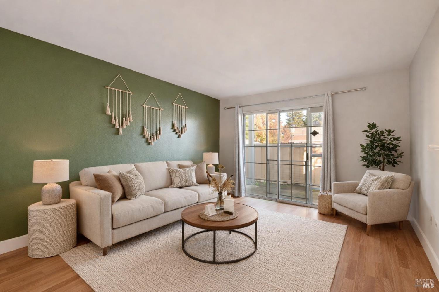 Detail Gallery Image 5 of 32 For 145 Glenwood Unkn, Hercules,  CA 94547 - 2 Beds | 2 Baths