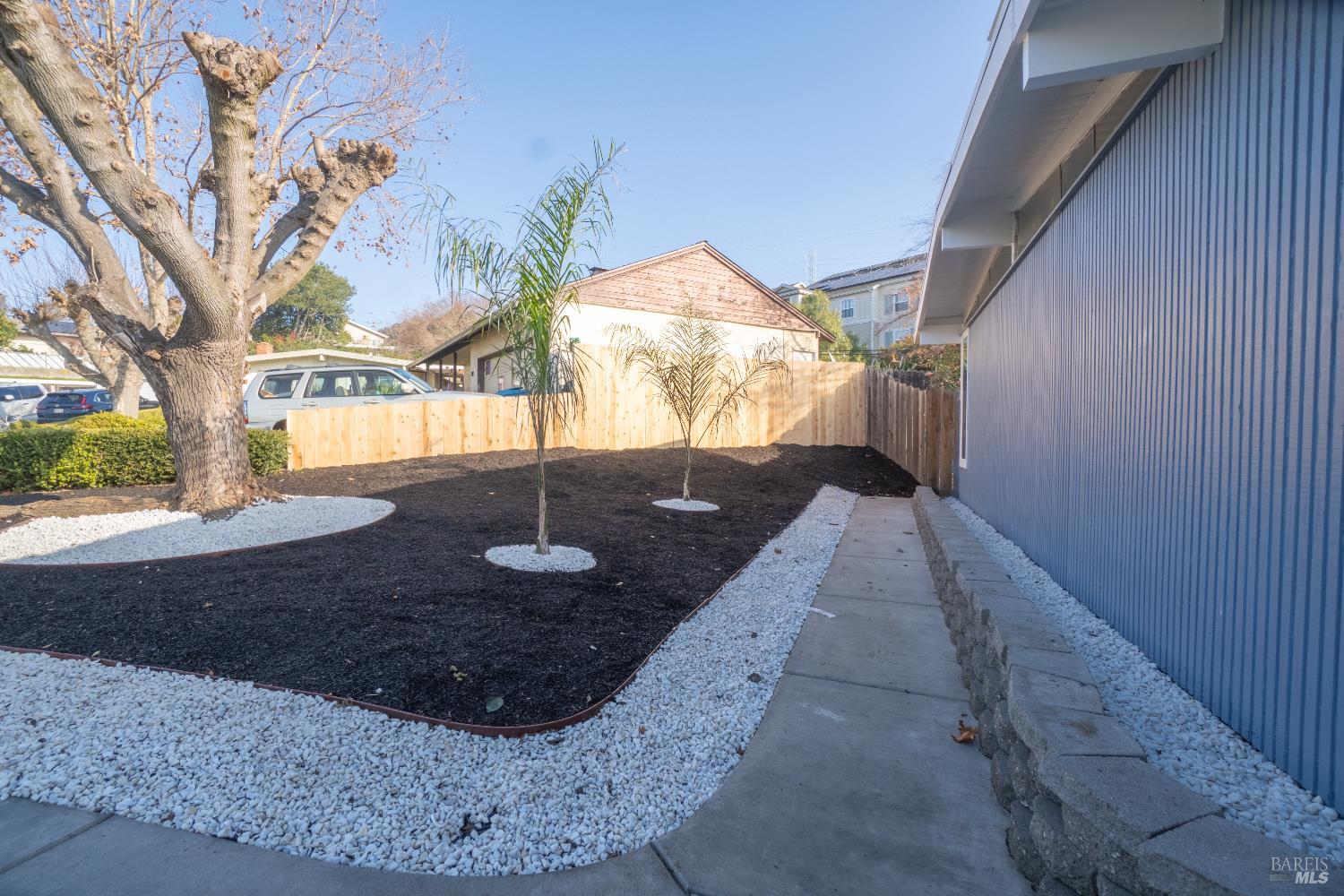 Detail Gallery Image 4 of 31 For 223 Wedgewood Ct, Vallejo,  CA 94591 - 3 Beds | 2 Baths