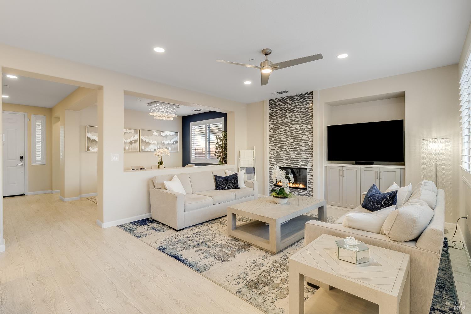 Detail Gallery Image 11 of 65 For 23 Castellina Cir, American Canyon,  CA 94503 - 4 Beds | 3 Baths