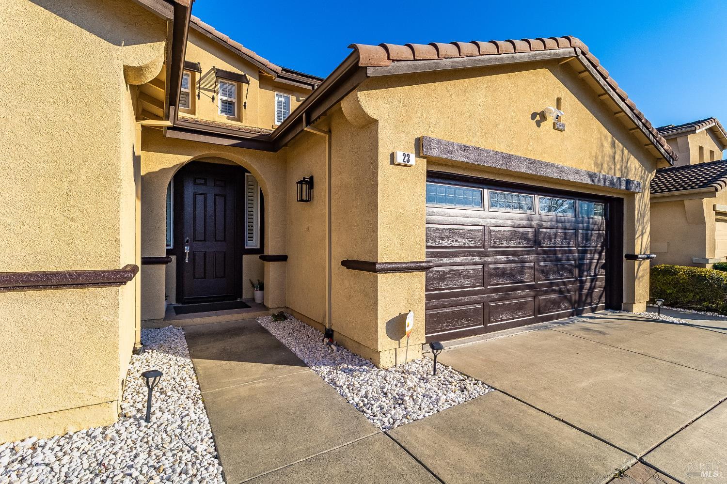 Detail Gallery Image 3 of 65 For 23 Castellina Cir, American Canyon,  CA 94503 - 4 Beds | 3 Baths