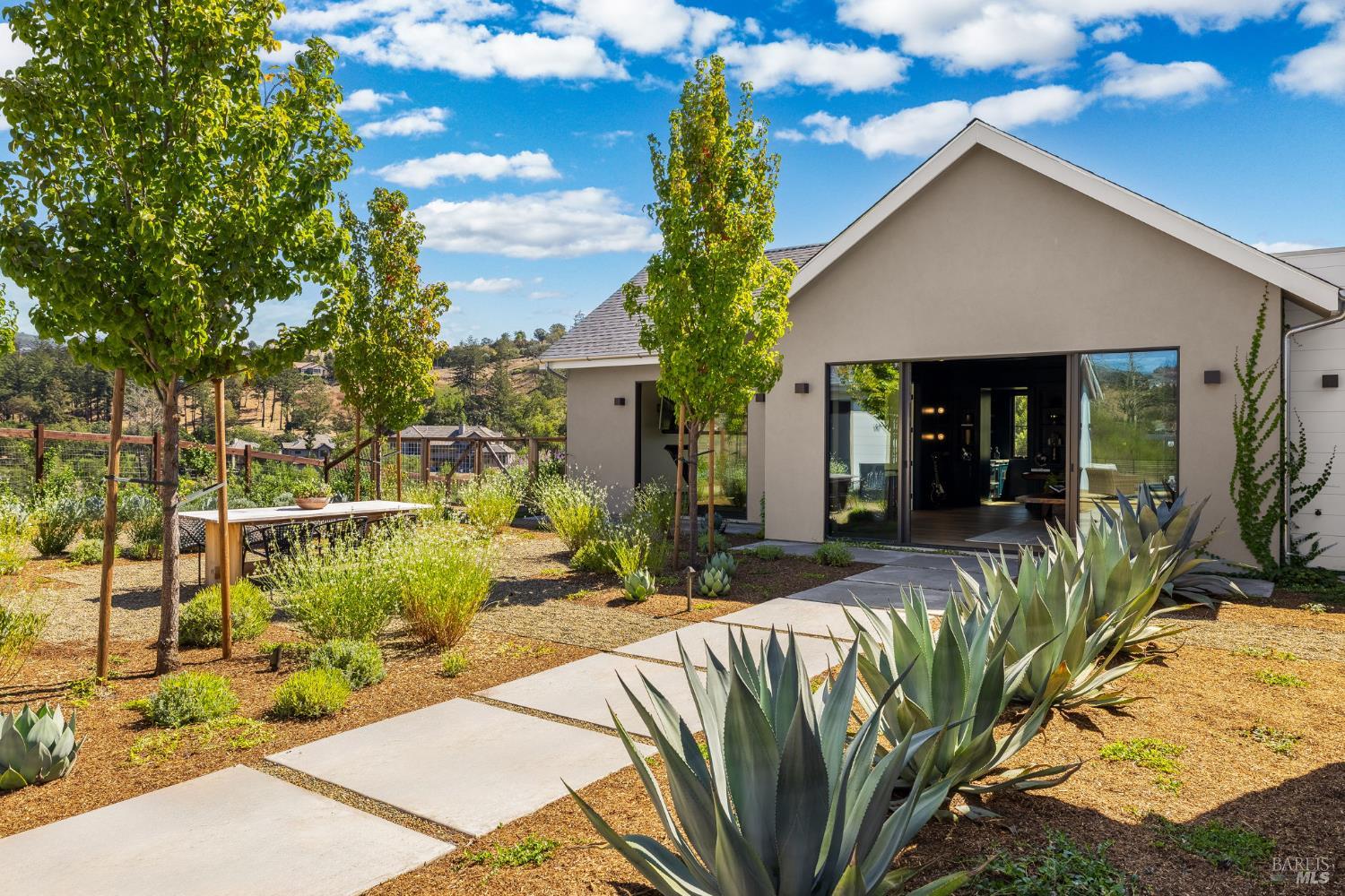 Detail Gallery Image 47 of 98 For 987 Mark West Springs Rd, Santa Rosa,  CA 95404 - 4 Beds | 4/4 Baths