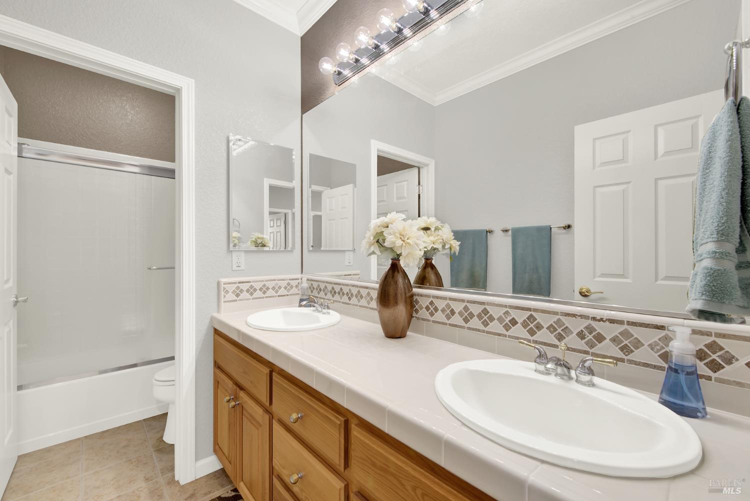 Detail Gallery Image 48 of 75 For 507 Topeka Ln, Vacaville,  CA 95687 - 5 Beds | 4 Baths