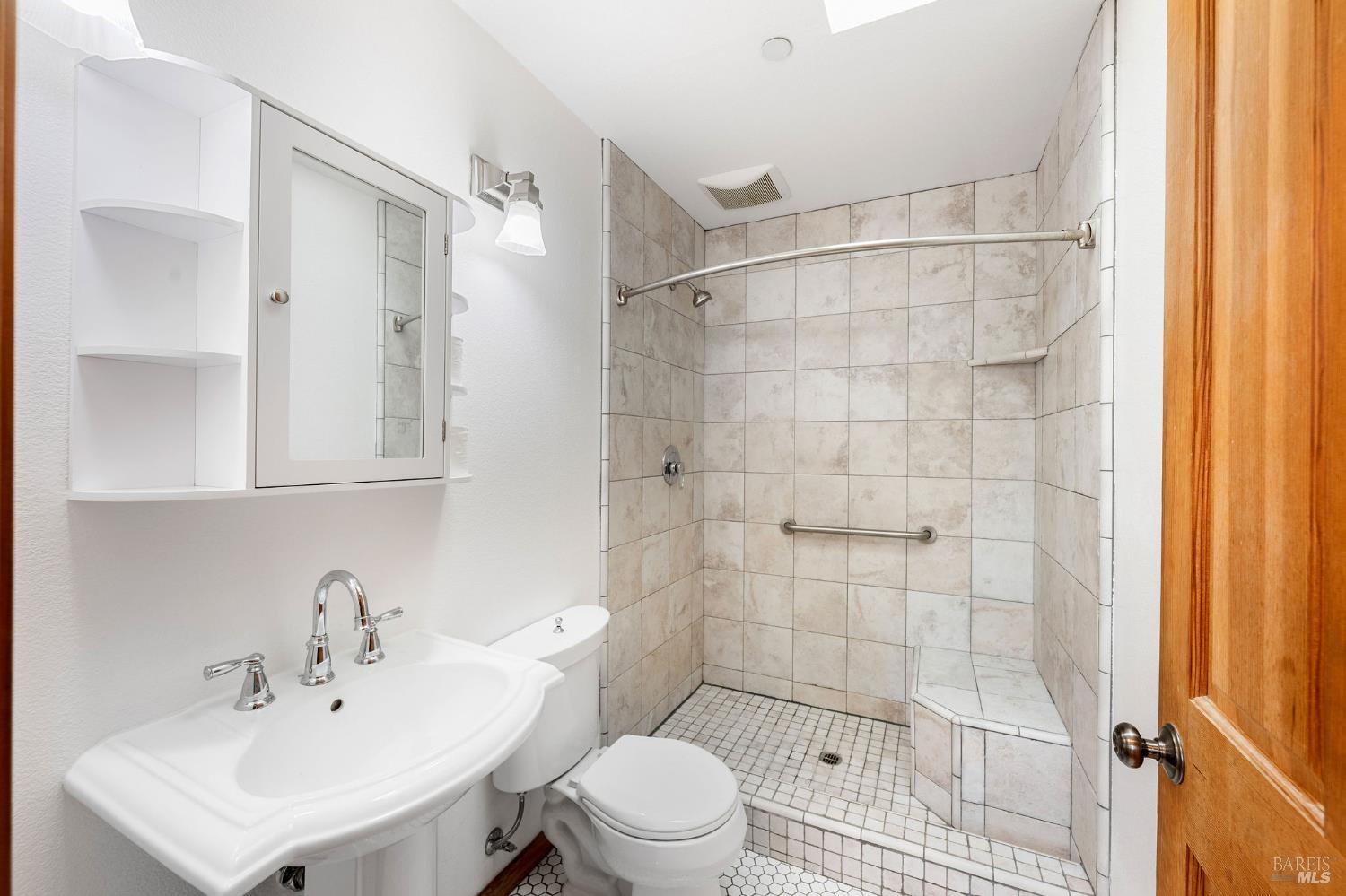 Detail Gallery Image 39 of 50 For 105 Serres Dr, Sonoma,  CA 95476 - 5 Beds | 3/1 Baths