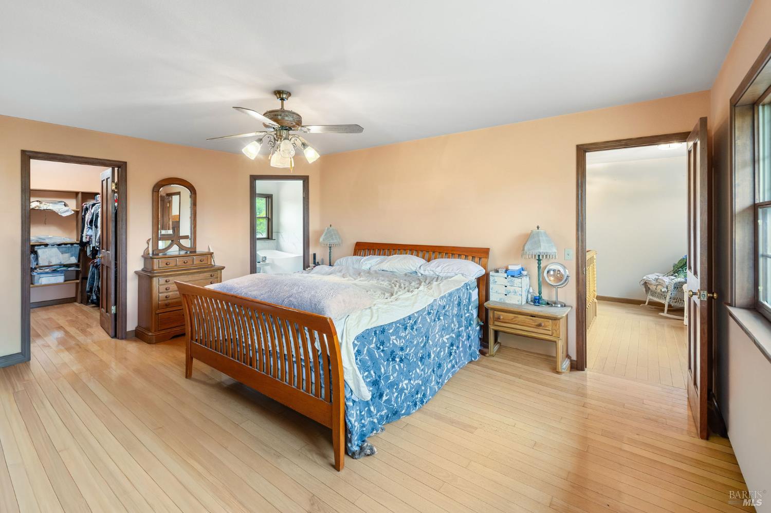 Detail Gallery Image 22 of 50 For 105 Serres Dr, Sonoma,  CA 95476 - 5 Beds | 3/1 Baths