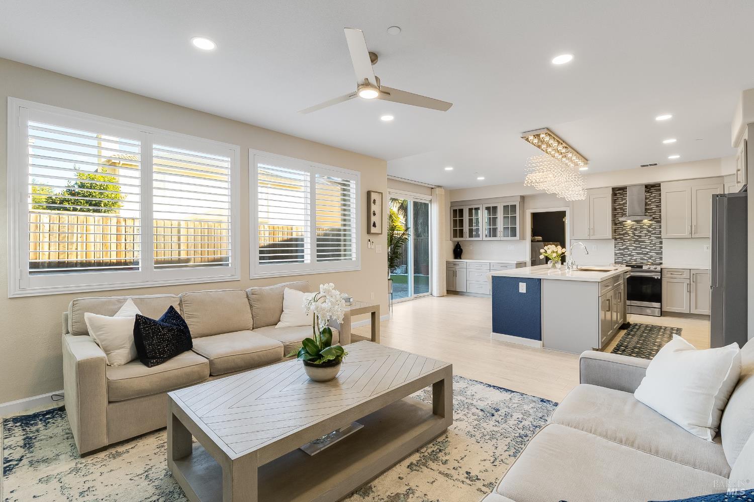 Detail Gallery Image 14 of 65 For 23 Castellina Cir, American Canyon,  CA 94503 - 4 Beds | 3 Baths