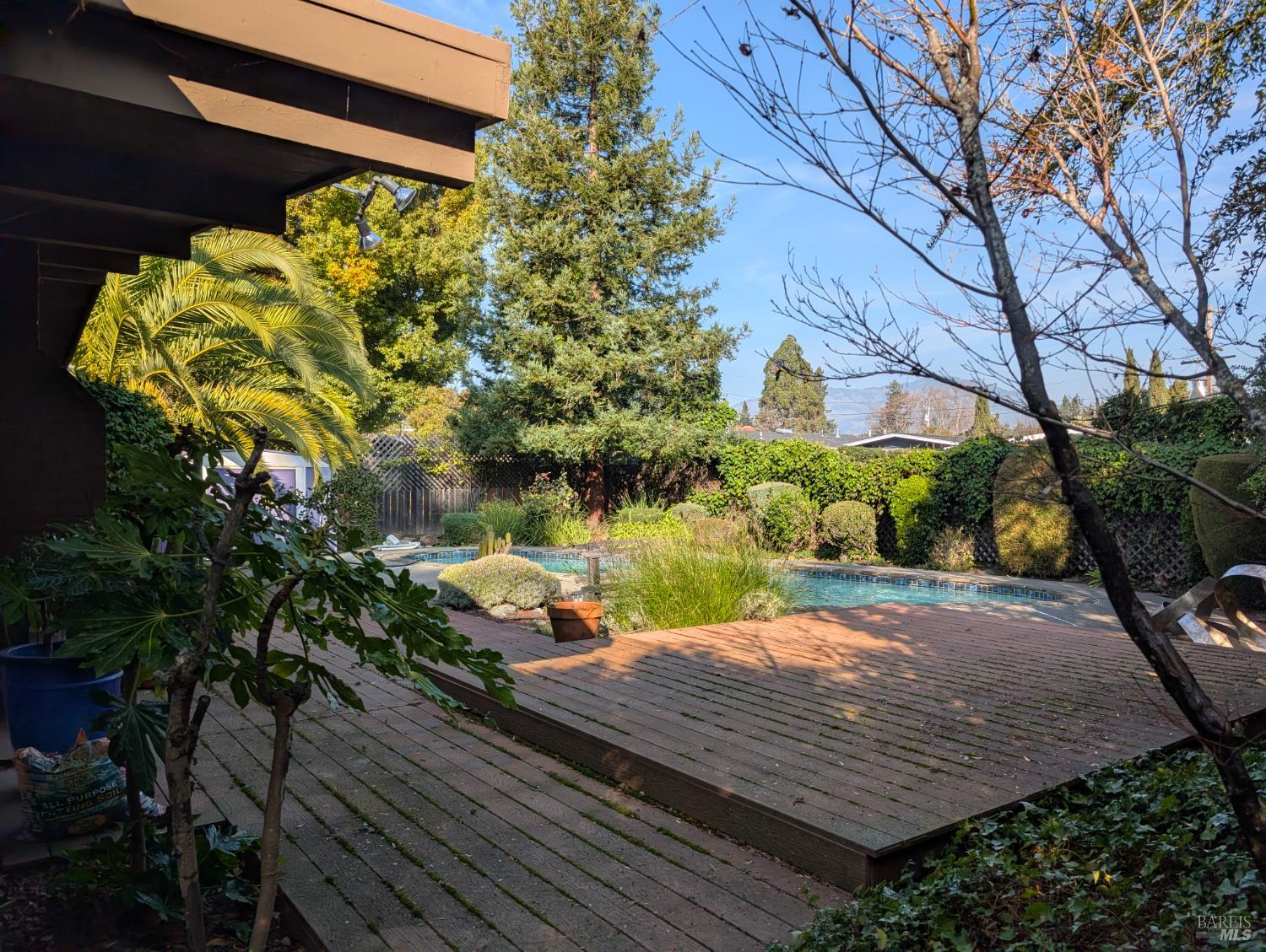 Detail Gallery Image 22 of 24 For 8 Madeline Ct, Novato,  CA 94947 - 3 Beds | 2 Baths