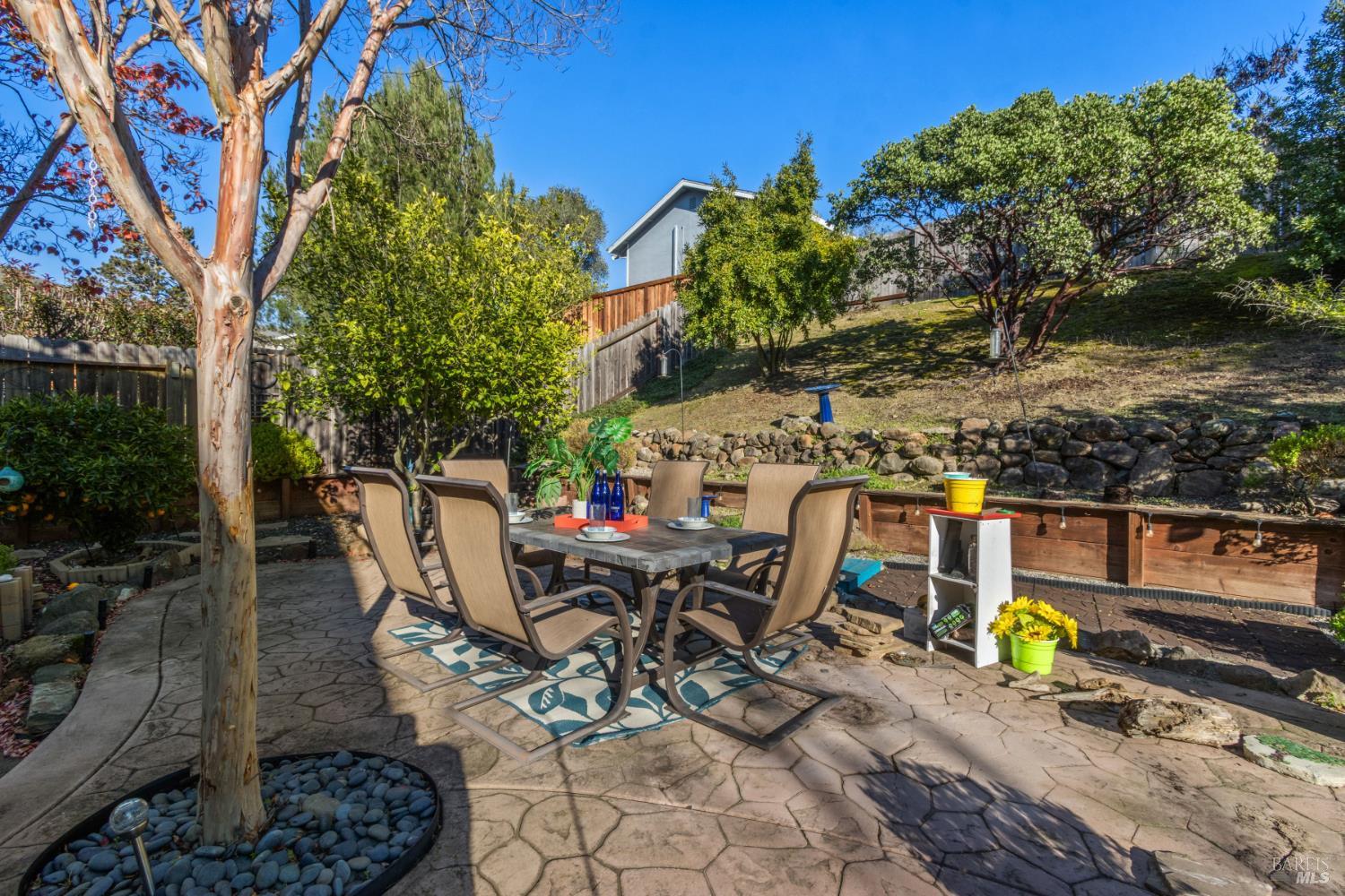 Detail Gallery Image 39 of 60 For 862 Dover Cir, Benicia,  CA 94510 - 3 Beds | 2/1 Baths