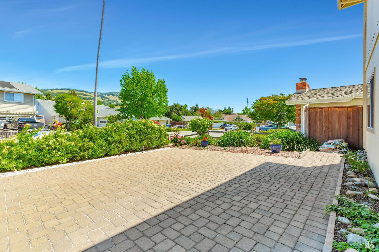 Detail Gallery Image 30 of 30 For 99 San Benito Way, Novato,  CA 94945 - 5 Beds | 3 Baths