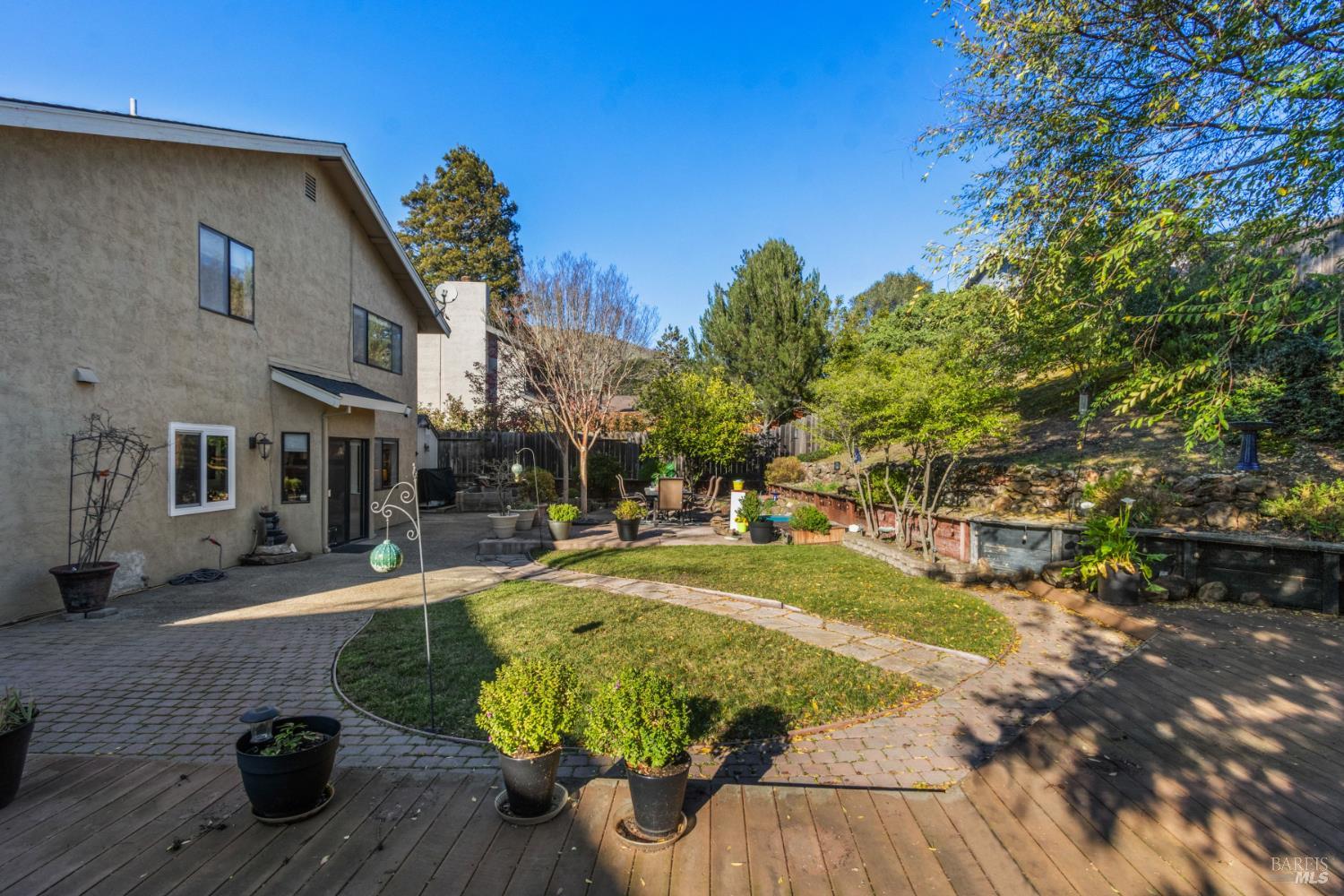 Detail Gallery Image 38 of 60 For 862 Dover Cir, Benicia,  CA 94510 - 3 Beds | 2/1 Baths