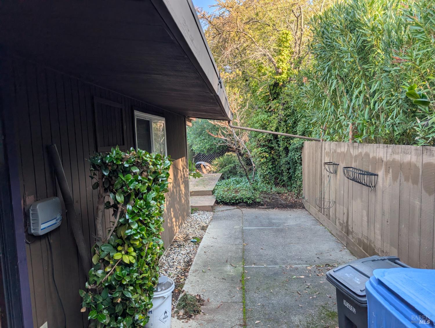 Detail Gallery Image 24 of 24 For 8 Madeline Ct, Novato,  CA 94947 - 3 Beds | 2 Baths