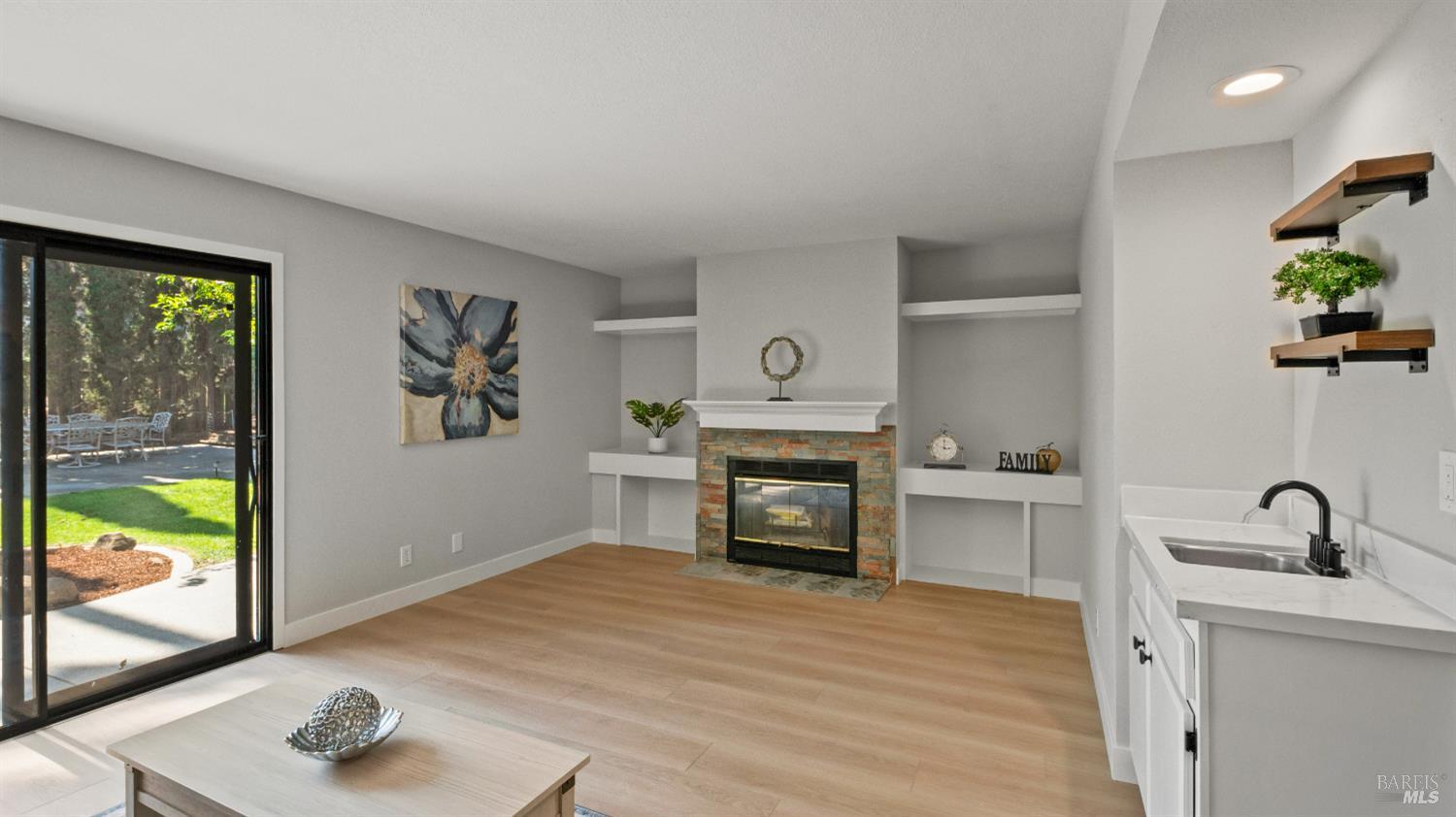 Detail Gallery Image 30 of 98 For 3265 Arroyo Dr, Fairfield,  CA 94533 - 4 Beds | 2/1 Baths