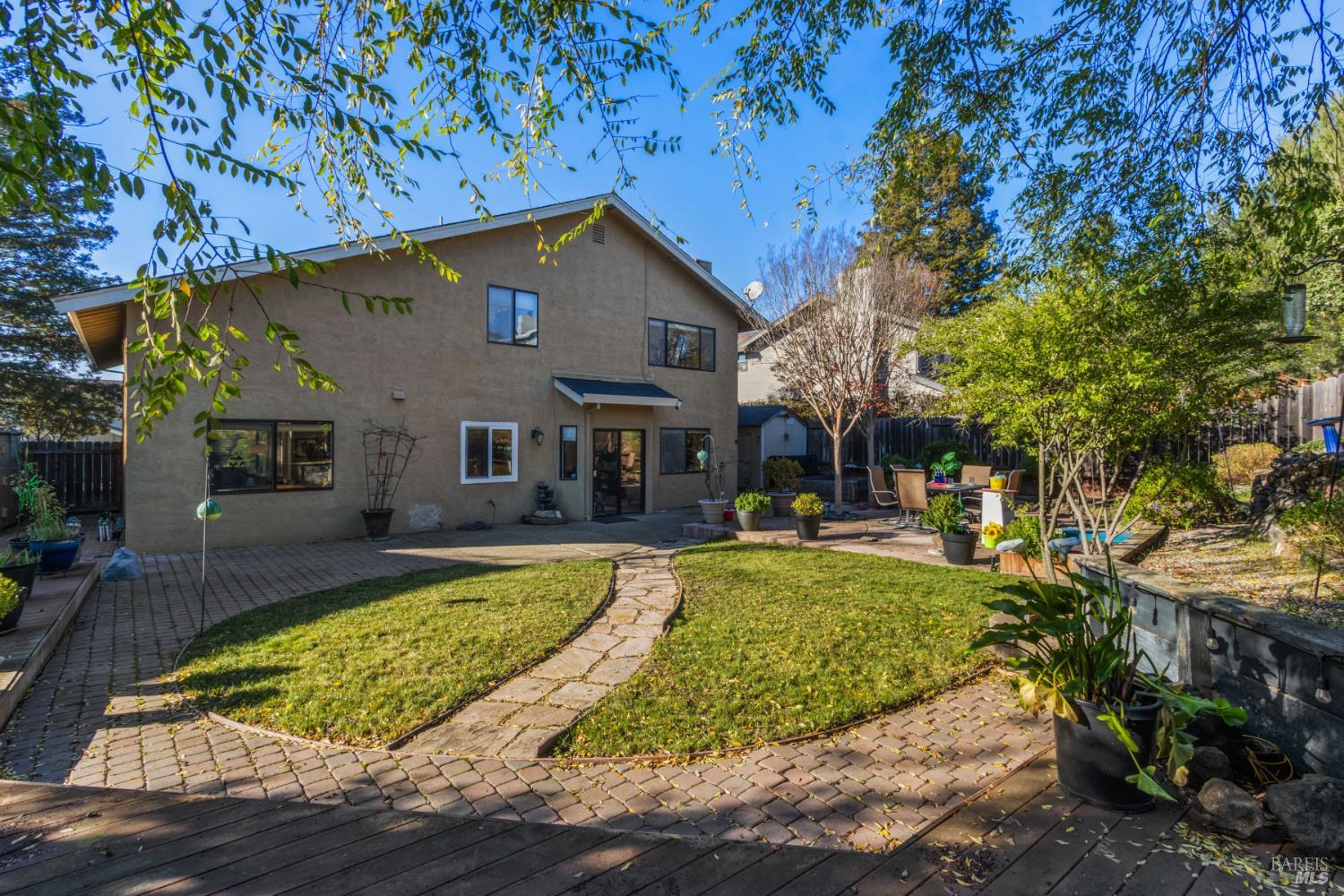 Detail Gallery Image 41 of 60 For 862 Dover Cir, Benicia,  CA 94510 - 3 Beds | 2/1 Baths