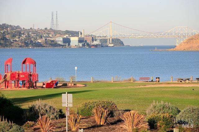 Detail Gallery Image 50 of 60 For 862 Dover Cir, Benicia,  CA 94510 - 3 Beds | 2/1 Baths