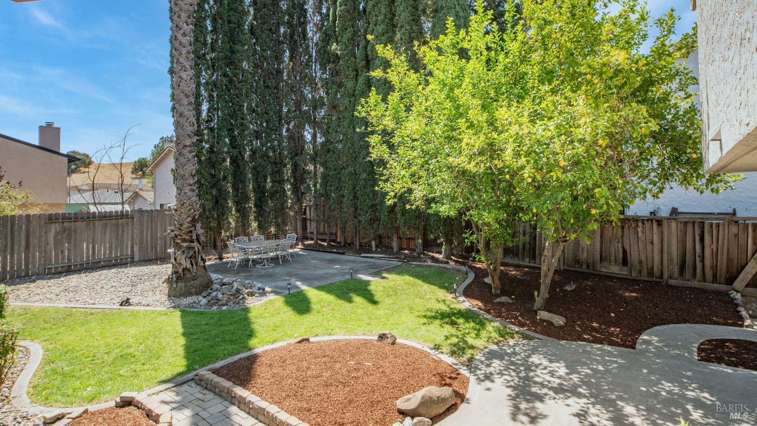 Detail Gallery Image 81 of 98 For 3265 Arroyo Dr, Fairfield,  CA 94533 - 4 Beds | 2/1 Baths