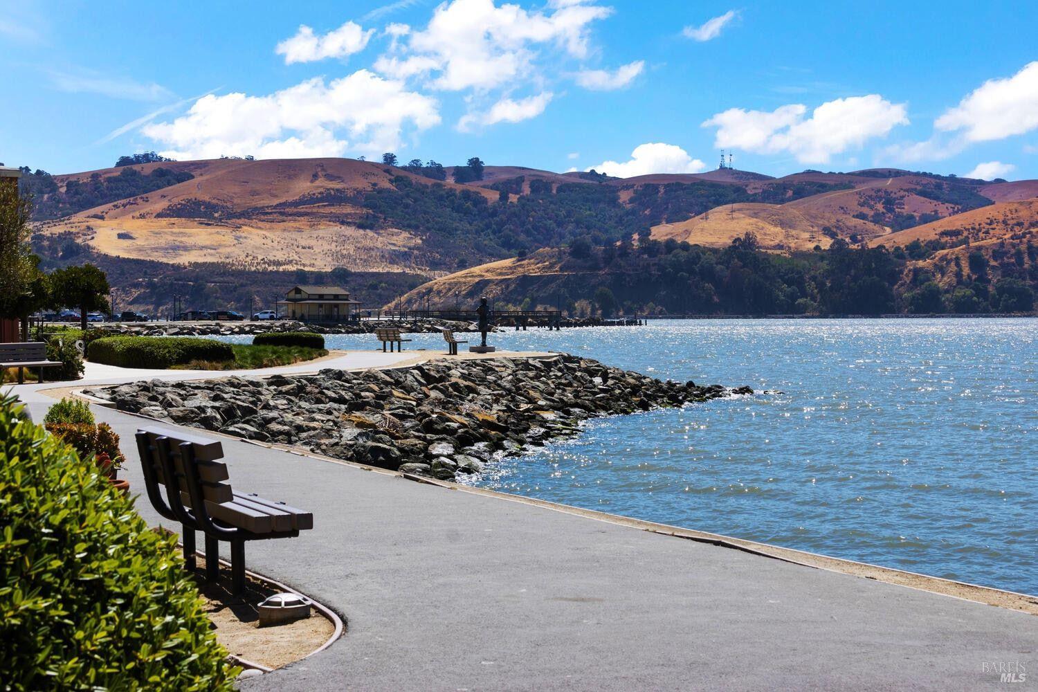 Detail Gallery Image 54 of 60 For 862 Dover Cir, Benicia,  CA 94510 - 3 Beds | 2/1 Baths