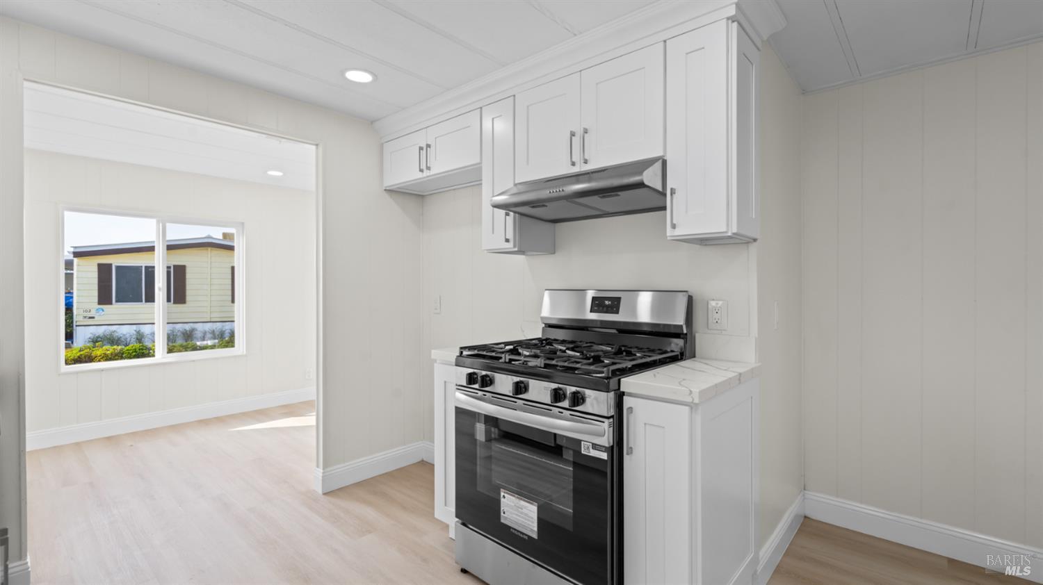 Detail Gallery Image 10 of 27 For 73 Barcelona Cir, Fairfield,  CA 94533 - 2 Beds | 2 Baths