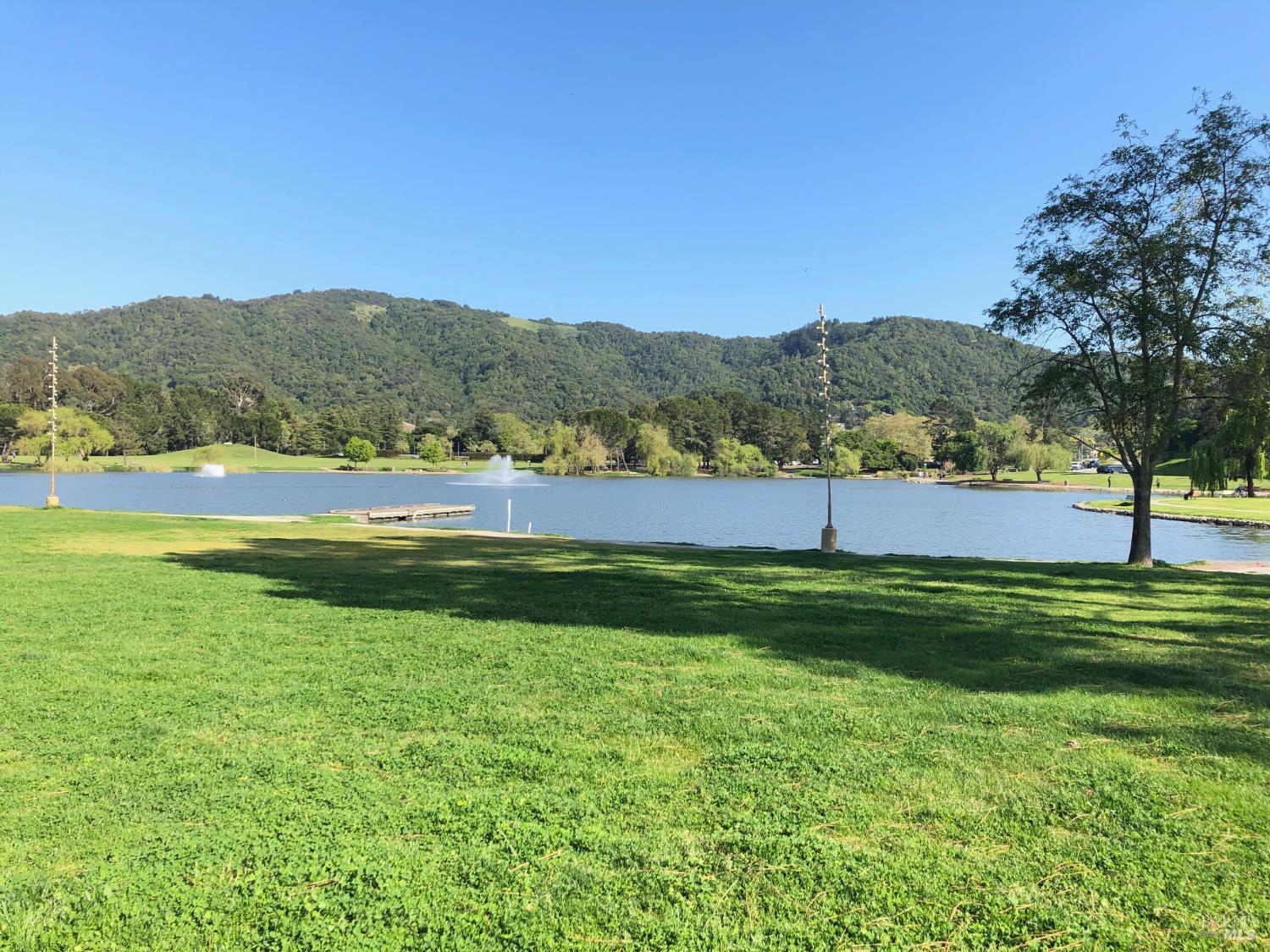 Detail Gallery Image 53 of 55 For 94 Mariners Cir, San Rafael,  CA 94903 - 3 Beds | 2/1 Baths