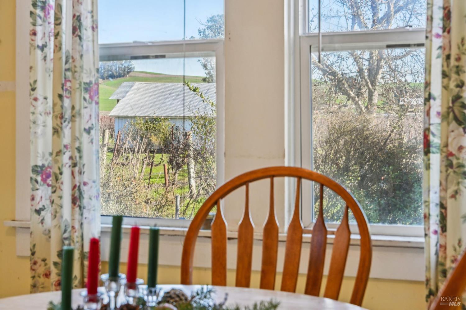 Detail Gallery Image 66 of 89 For 3957 Lakeville Hwy, Petaluma,  CA 94954 - 5 Beds | 2 Baths