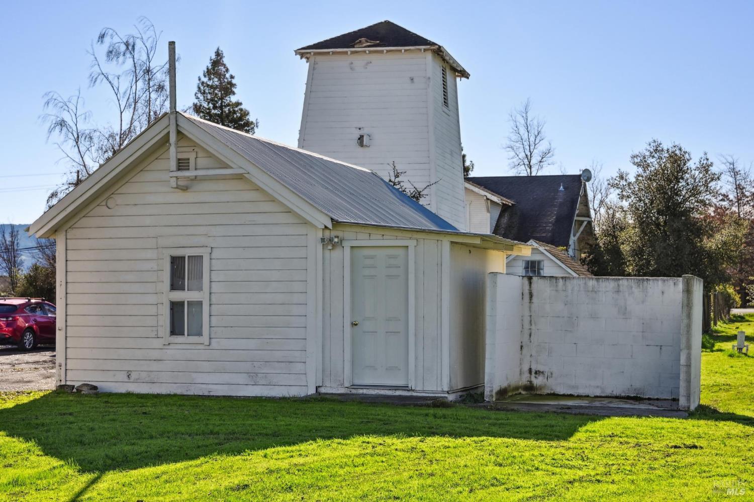 Detail Gallery Image 43 of 89 For 3957 Lakeville Hwy, Petaluma,  CA 94954 - 5 Beds | 2 Baths