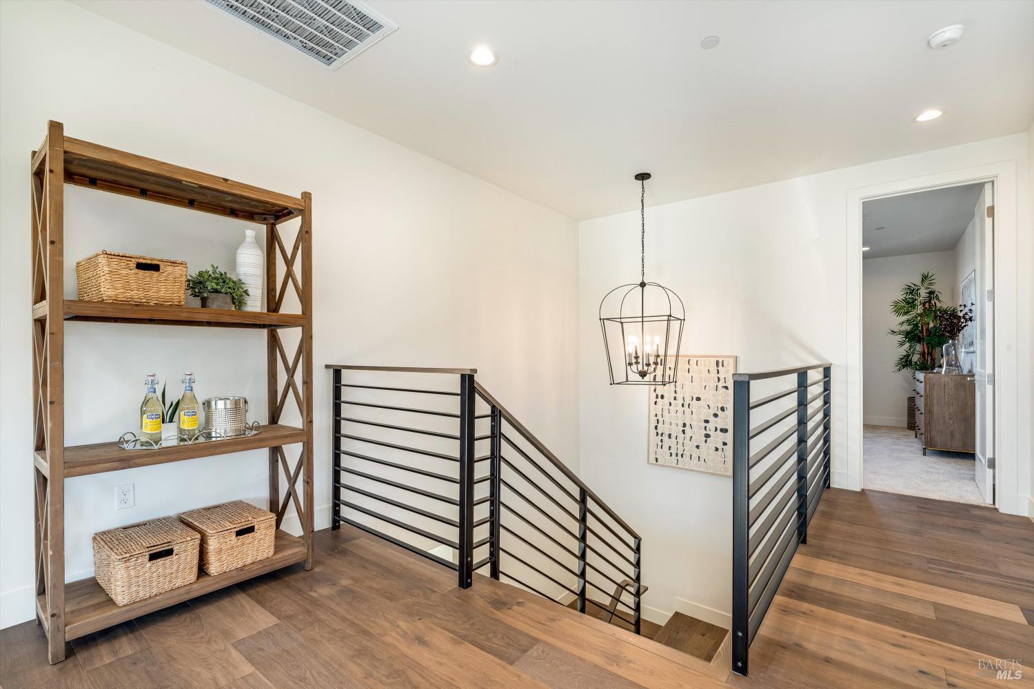 Detail Gallery Image 23 of 50 For 3684 Crown Hill Dr, Santa Rosa,  CA 95404 - 4 Beds | 3/2 Baths