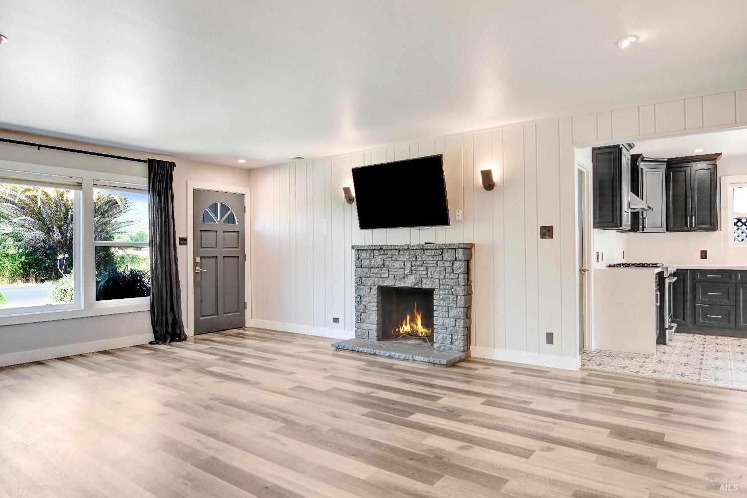 Detail Gallery Image 3 of 15 For 377 W Spain St, Sonoma,  CA 95476 - 3 Beds | 2 Baths