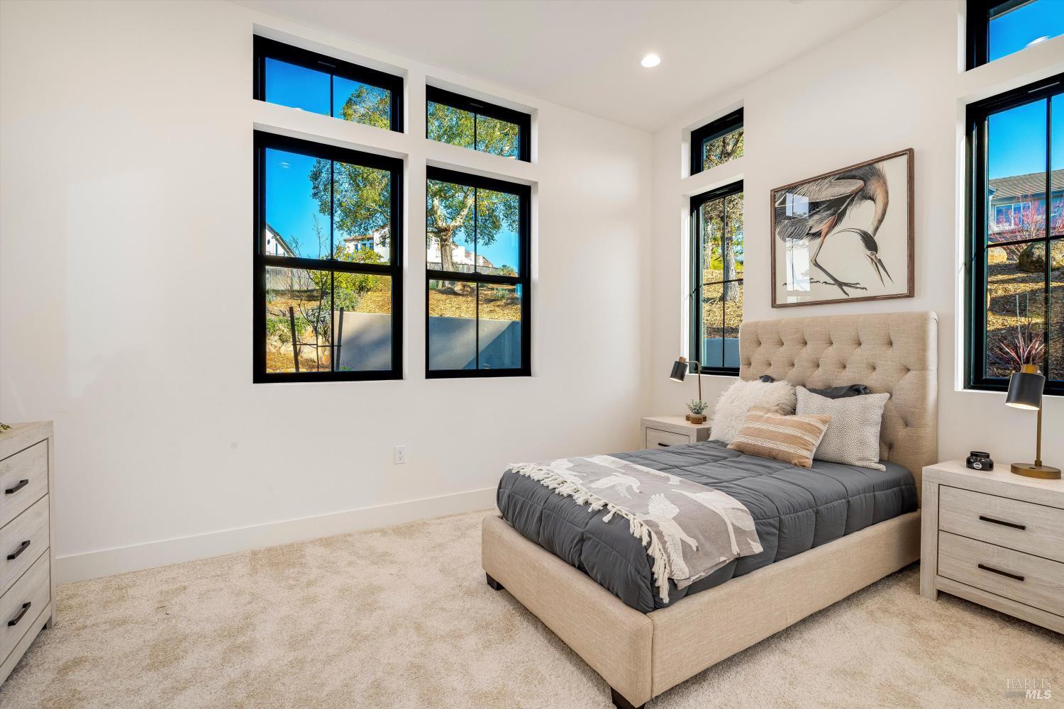 Detail Gallery Image 33 of 50 For 3684 Crown Hill Dr, Santa Rosa,  CA 95404 - 4 Beds | 3/2 Baths