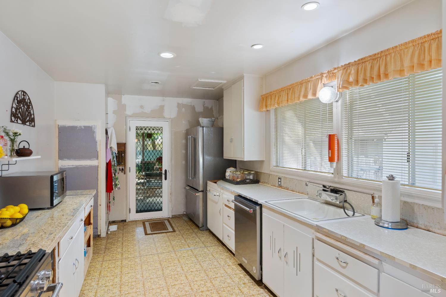 Detail Gallery Image 21 of 83 For 2089 W Park Ave, Napa,  CA 94558 - 2 Beds | 2 Baths