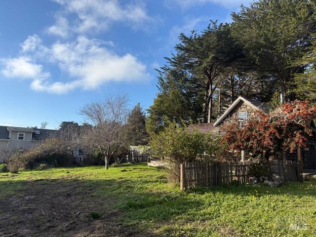 Detail Gallery Image 22 of 26 For 44500 Little Lake Rd, Mendocino,  CA 95460 - 3 Beds | 1 Baths