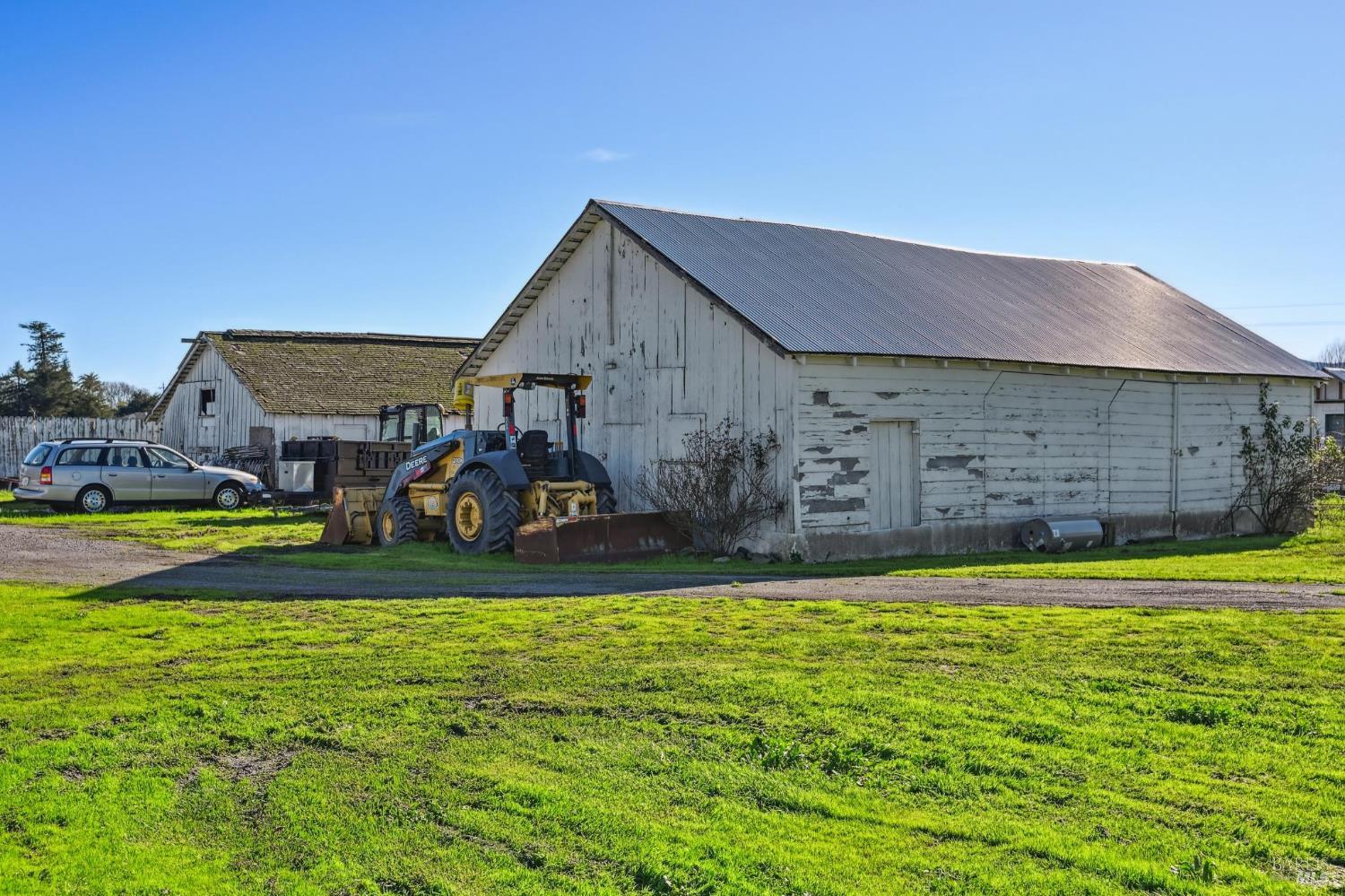 Detail Gallery Image 38 of 89 For 3957 Lakeville Hwy, Petaluma,  CA 94954 - 5 Beds | 2 Baths