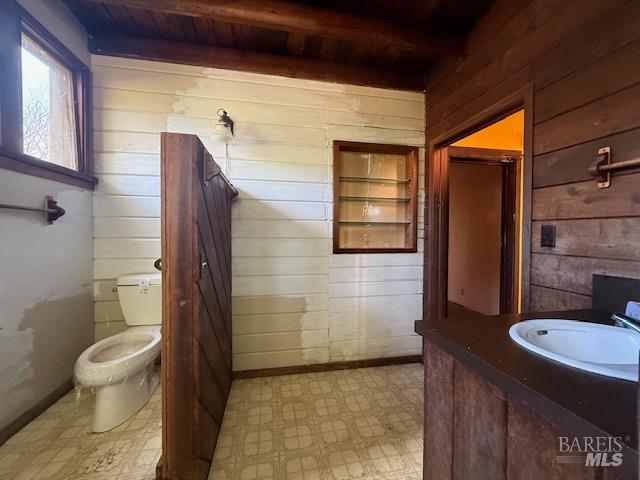 Detail Gallery Image 14 of 26 For 44500 Little Lake Rd, Mendocino,  CA 95460 - 3 Beds | 1 Baths