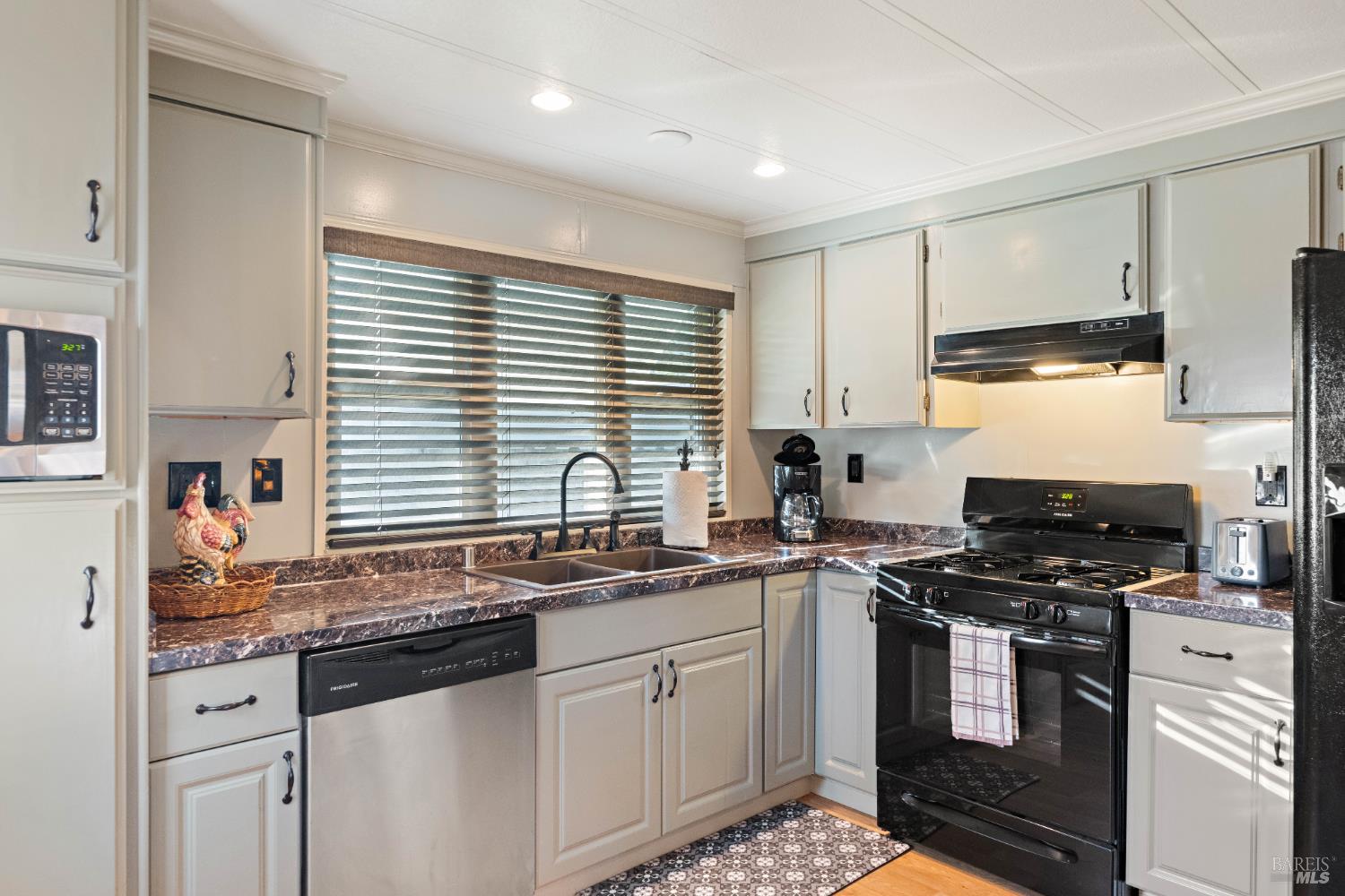 Detail Gallery Image 64 of 83 For 2089 W Park Ave, Napa,  CA 94558 - 2 Beds | 2 Baths