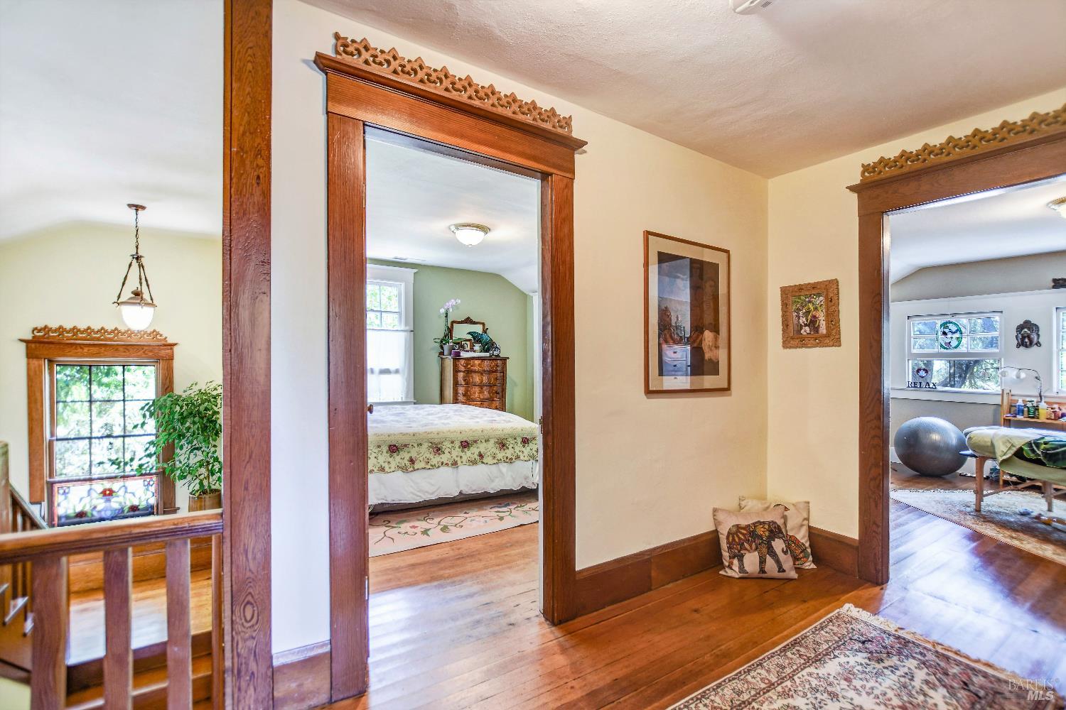 Detail Gallery Image 14 of 20 For 19450 Old Winery Rd, Sonoma,  CA 95476 - 6 Beds | 1/4 Baths