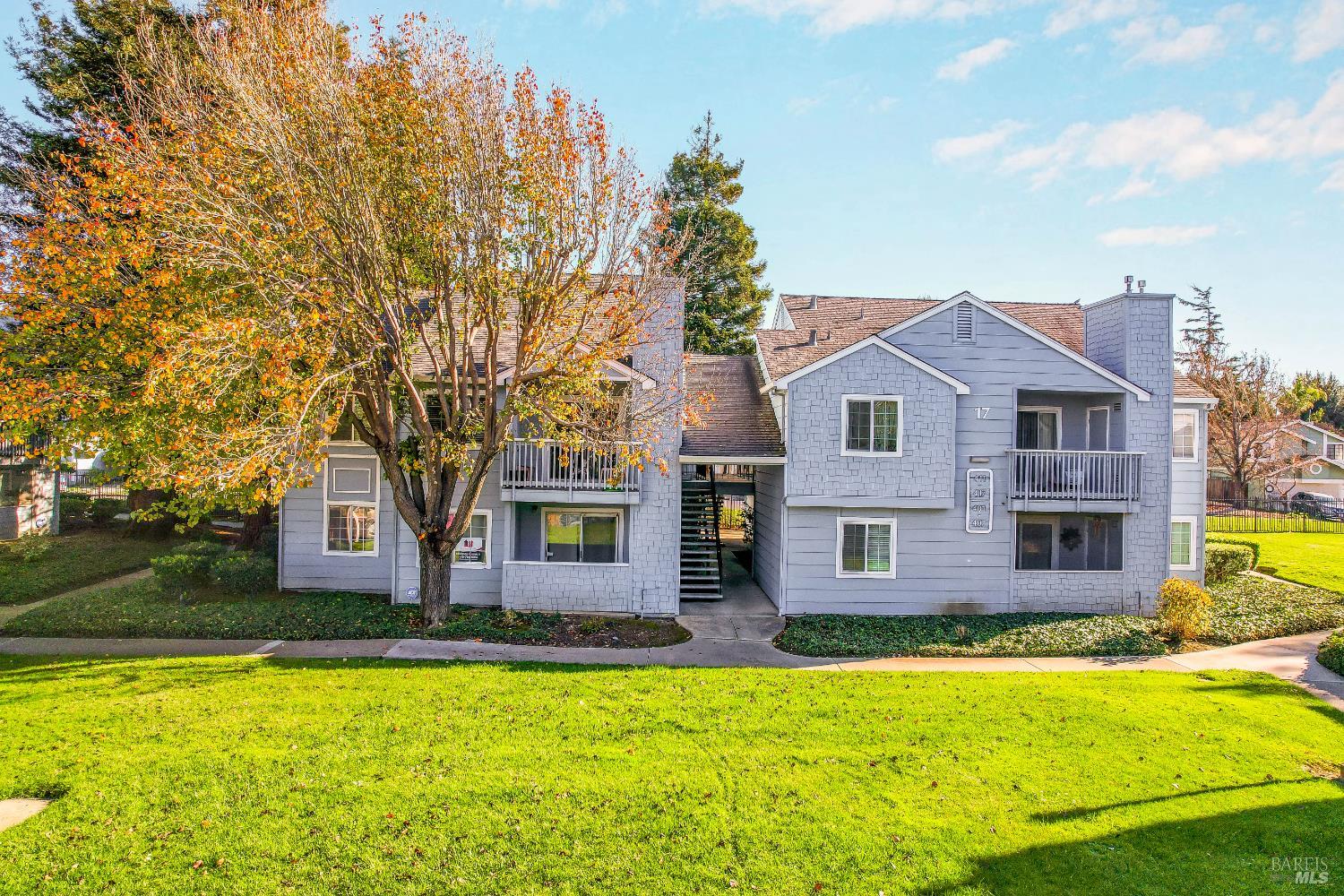 Detail Gallery Image 3 of 41 For 401 Lighthouse Dr, Vallejo,  CA 94590 - 2 Beds | 2 Baths