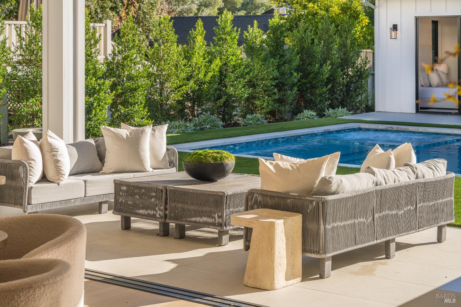 Detail Gallery Image 9 of 30 For 1547 Allyn Ave, Saint Helena,  CA 94574 - 5 Beds | 5 Baths