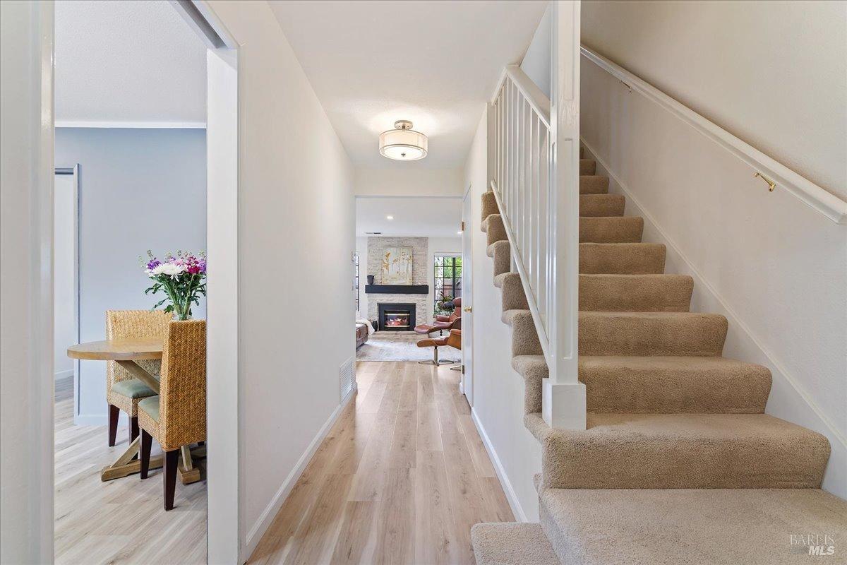 Detail Gallery Image 10 of 23 For 1782 Devonshire Dr, Benicia,  CA 94510 - 3 Beds | 2/1 Baths