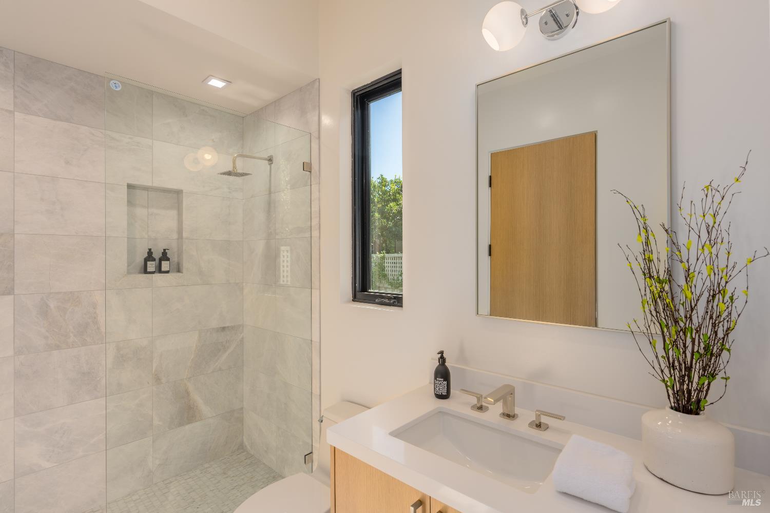 Detail Gallery Image 25 of 30 For 1547 Allyn Ave, Saint Helena,  CA 94574 - 5 Beds | 5 Baths