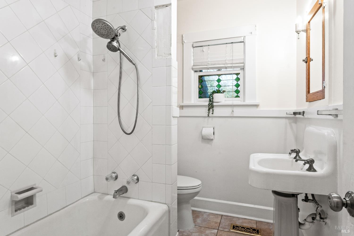 Detail Gallery Image 16 of 26 For 1105 W Church St, Ukiah,  CA 95482 - 3 Beds | 2 Baths