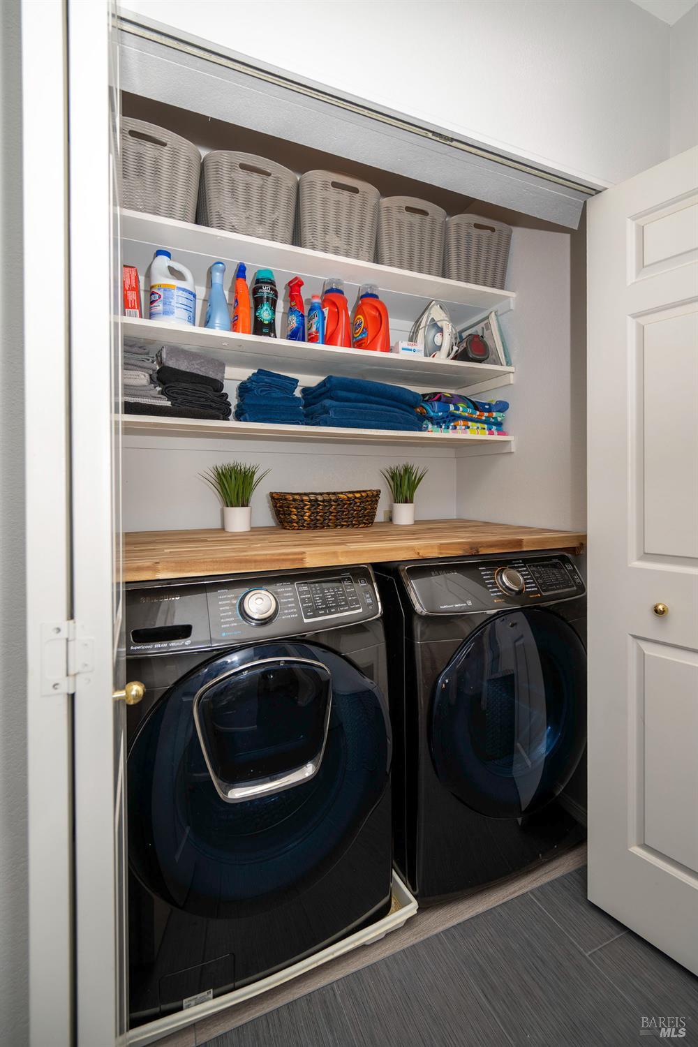 Detail Gallery Image 35 of 51 For 9636 Lakewood Dr, Windsor,  CA 95492 - 2 Beds | 2 Baths